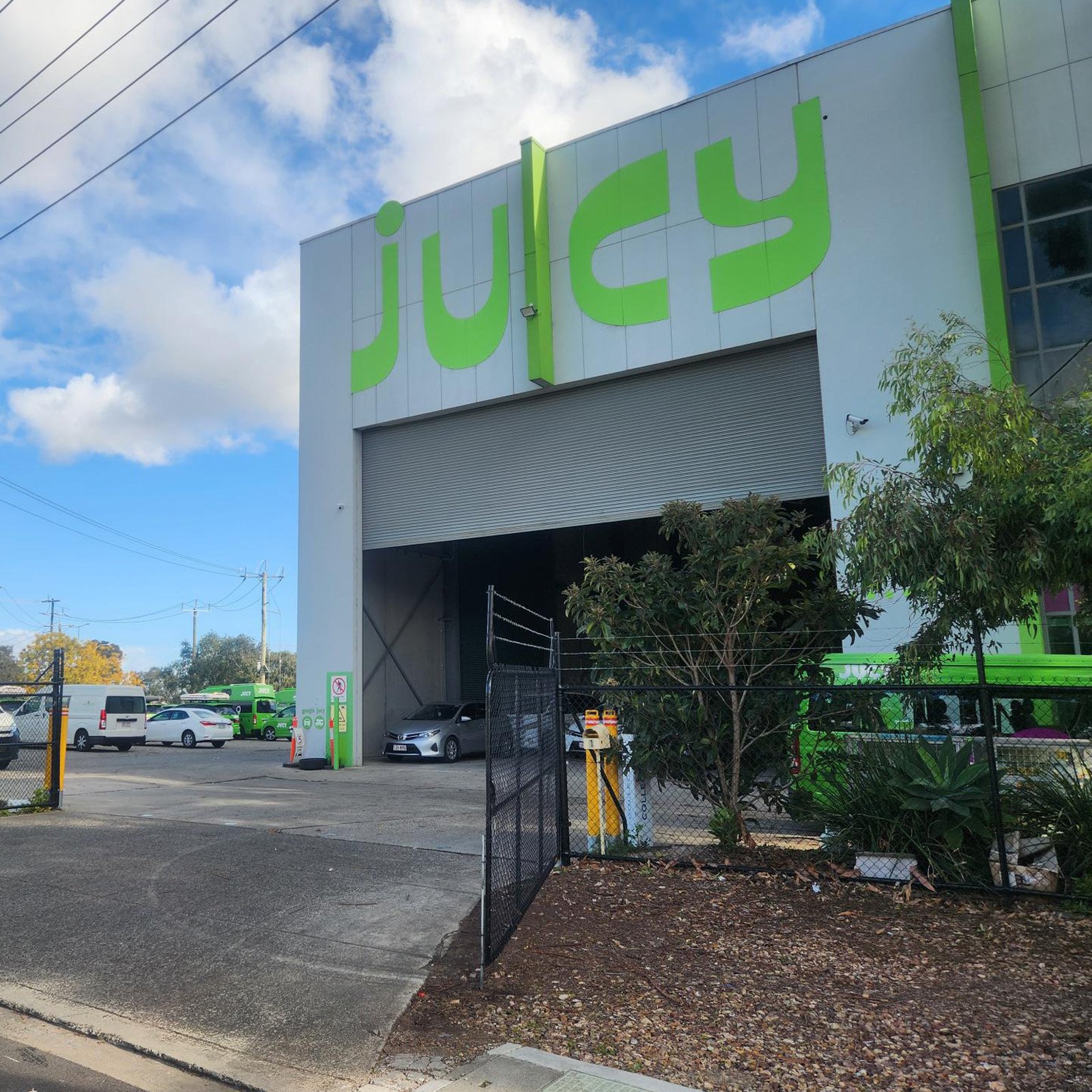 JUCY Melbourne branch front entrance