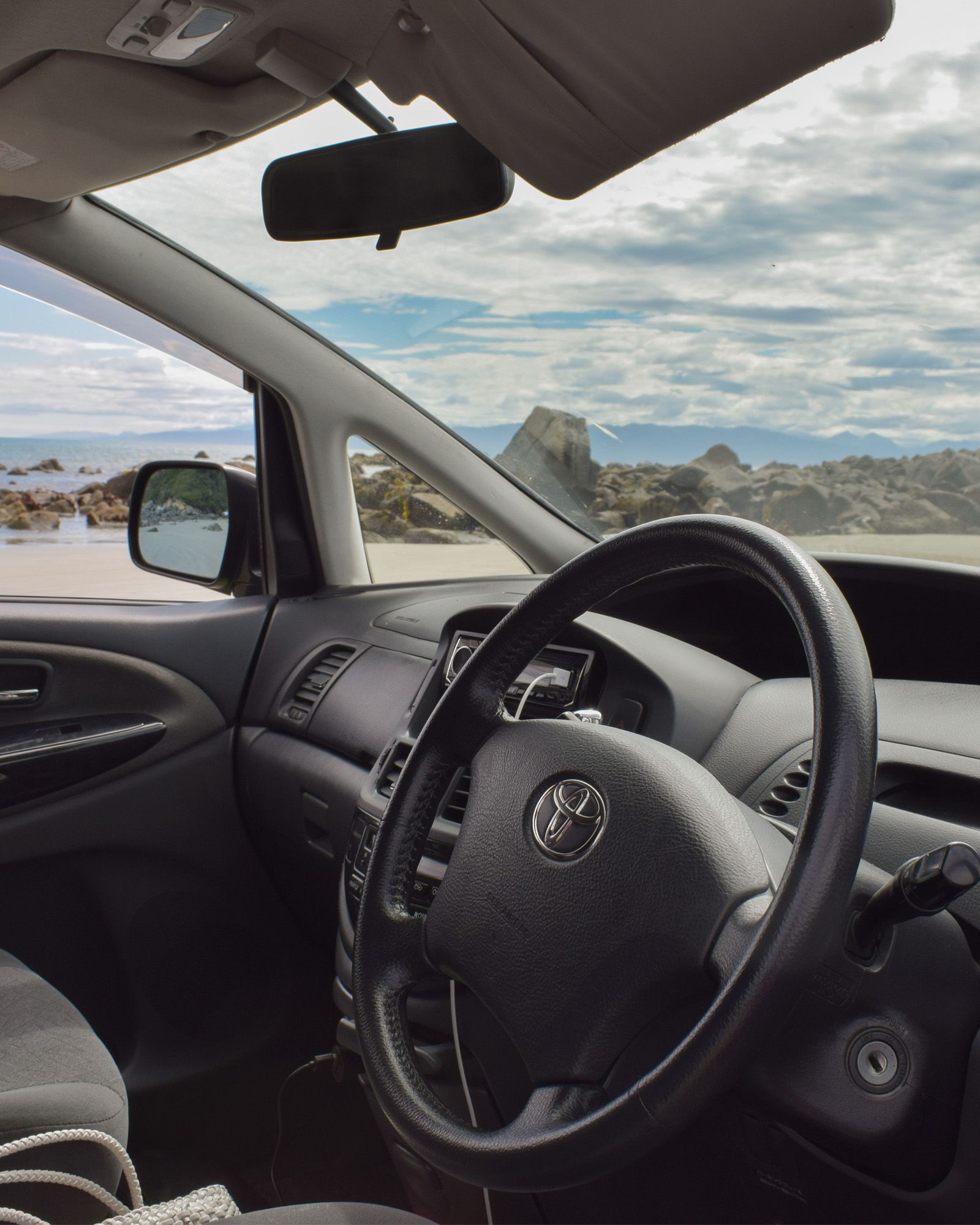 Driver comforts - Automatic transmission and Apple Car Play and Bluetooth technology. USB power points in the dash. Driver comforts - Automatic transmission and Apple Car Play and Bluetooth technology. USB power points in the dash.