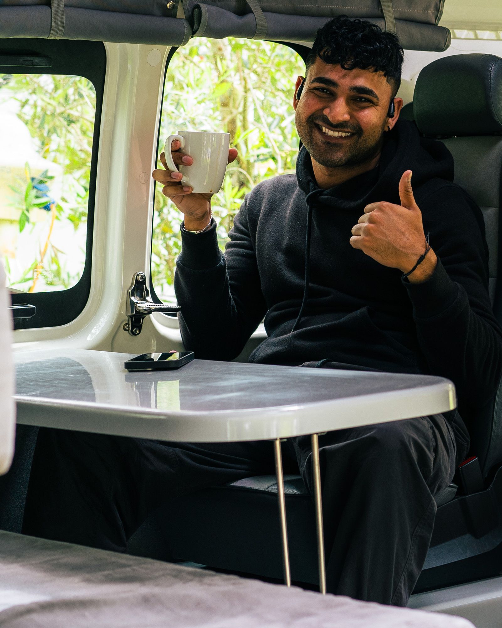 Inside Table - Dine, play, or chill at the table – the perfect spot for cards, dinner, or a daytime lounge.